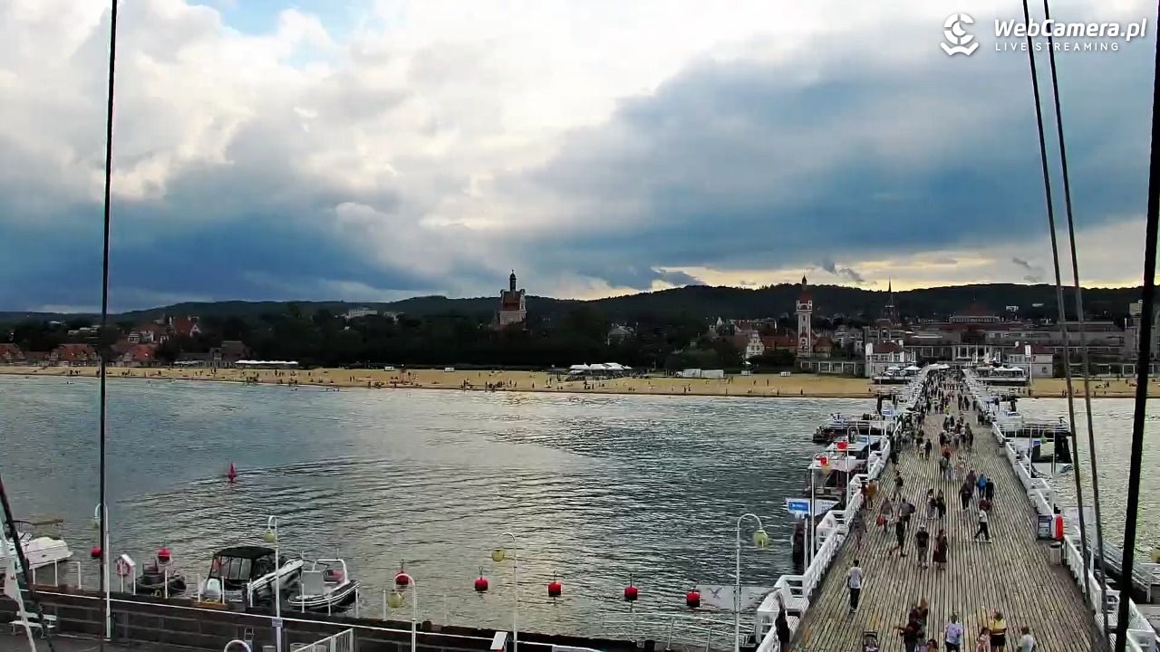 SOPOT - widok z molo - 06 sierpień 2026, 18:19