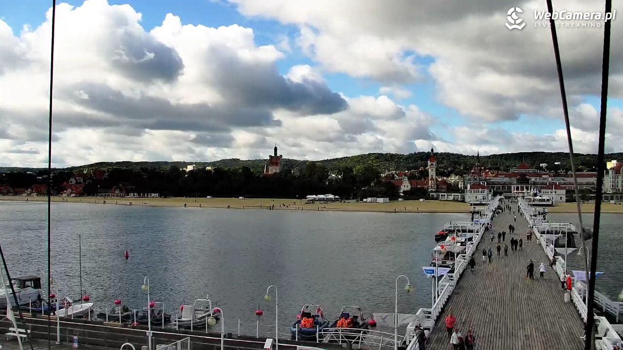 SOPOT - widok z molo - 17 wresień 2026, 10:32