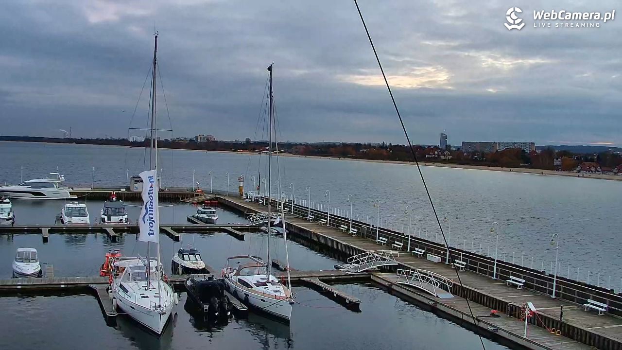 SOPOT - widok z molo - 04 listopad 2025, 16:13