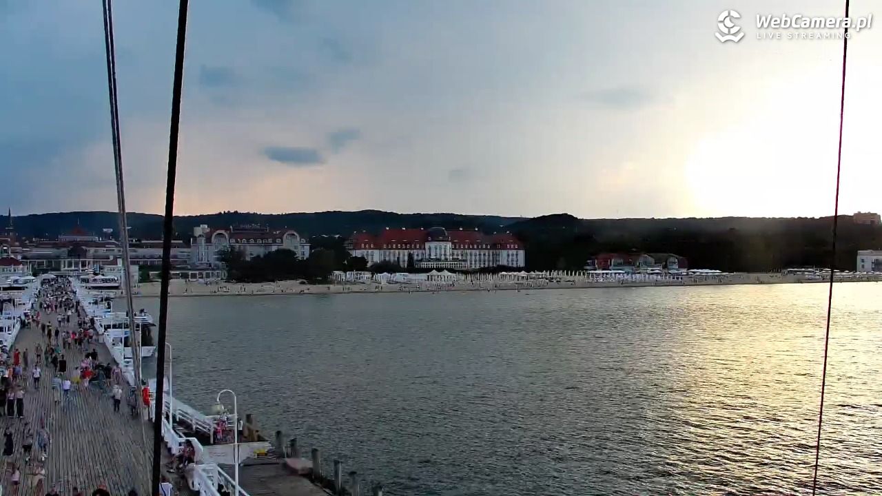 SOPOT - widok z molo - 05 sierpień 2026, 18:51