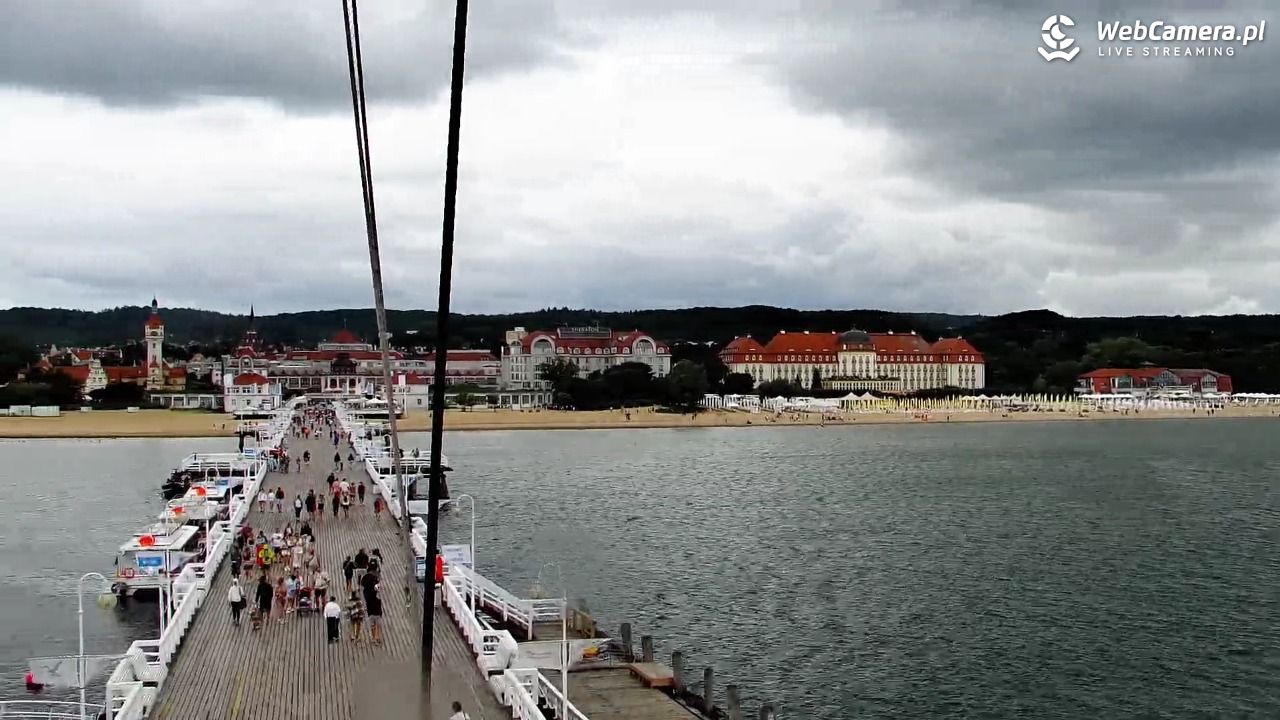 SOPOT - widok z molo - 07 sierpień 2026, 10:33