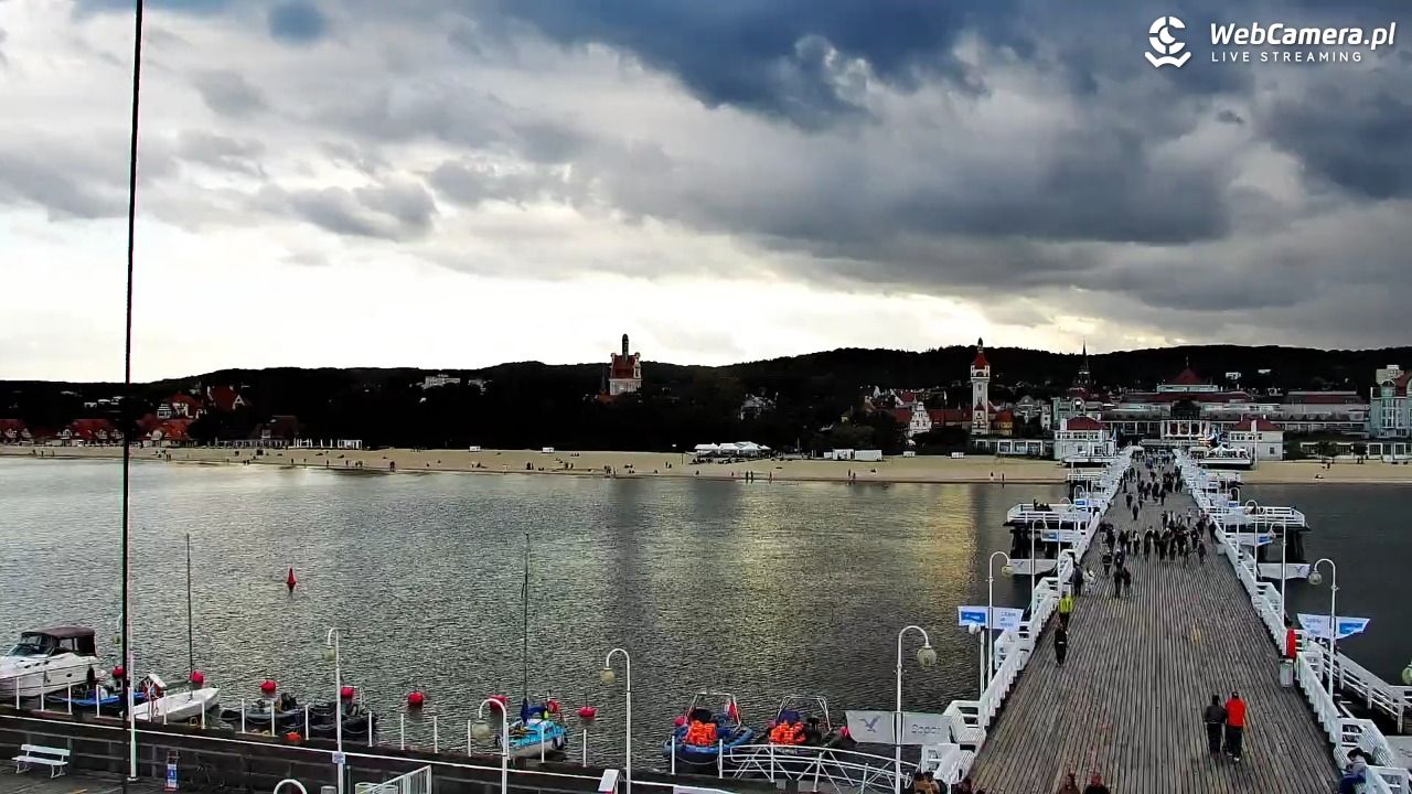 SOPOT - widok z molo - 17 wresień 2026, 17:22