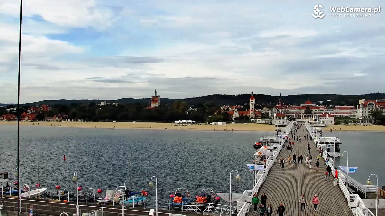 SOPOT - widok z molo - 18 wresień 2026, 10:15