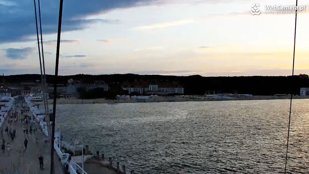 SOPOT - widok z molo - 06 sierpień 2026, 20:14