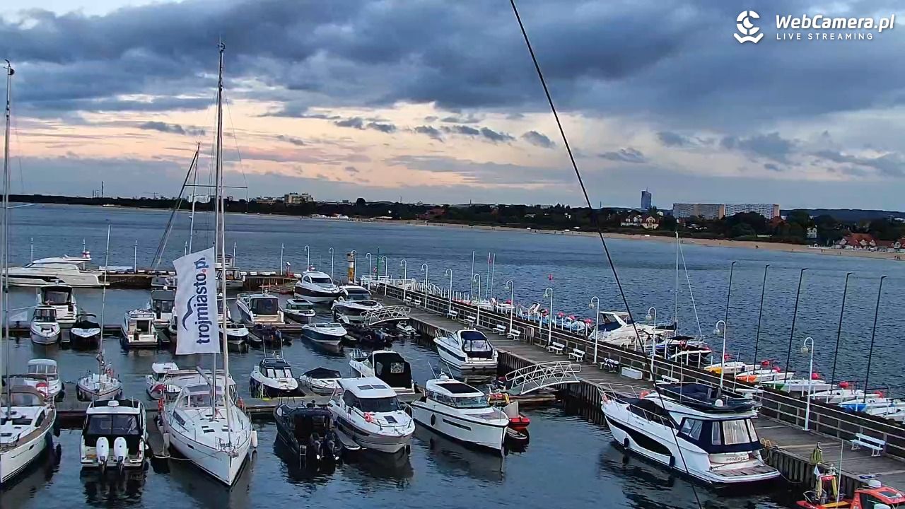 SOPOT - widok z molo - 16 wresień 2025, 18:52