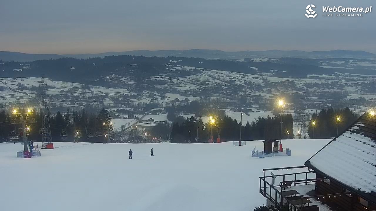Kompleks BESKID Spytkowice - widok z górnej stacji - 22 styczeń 2026, 16:03