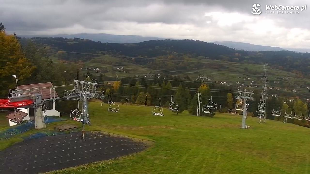 Kompleks BESKID Spytkowice - widok z górnej stacji - 15 październik 2025, 13:37