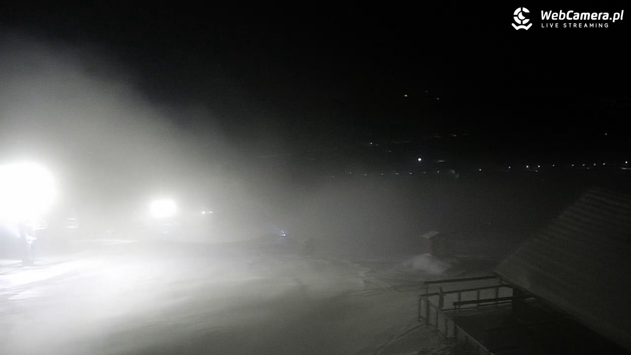 Kompleks BESKID Spytkowice - widok z górnej stacji - 28 listopad 2025, 22:36