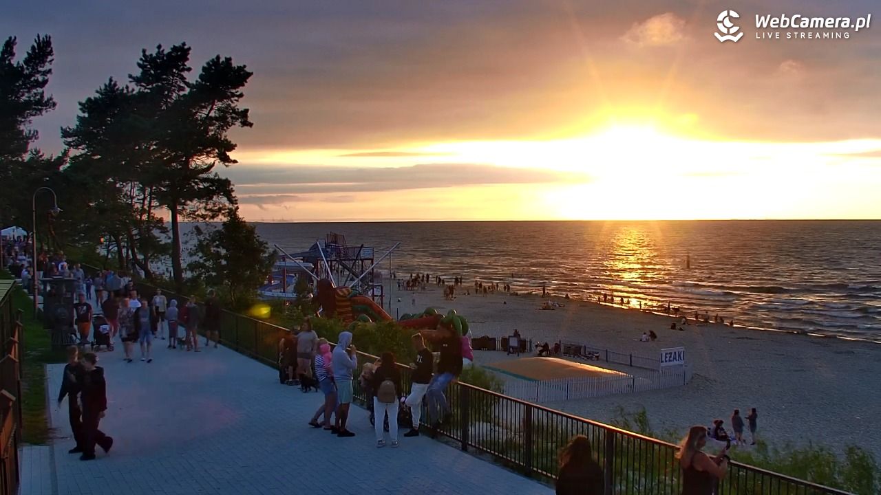 STEGNA  - widok na plażę - 26 lipiec 2025, 20:26