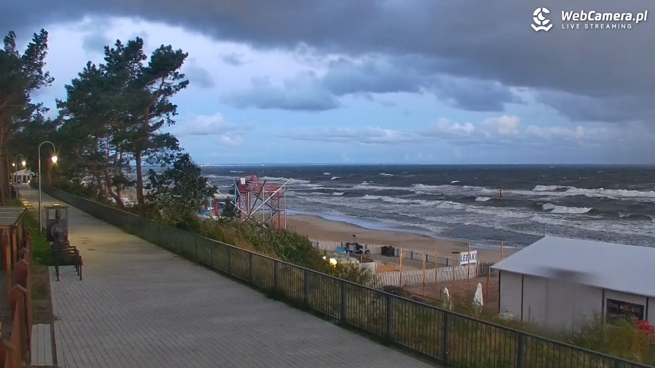 STEGNA  - widok na plażę - 23 wresień 2026, 06:18