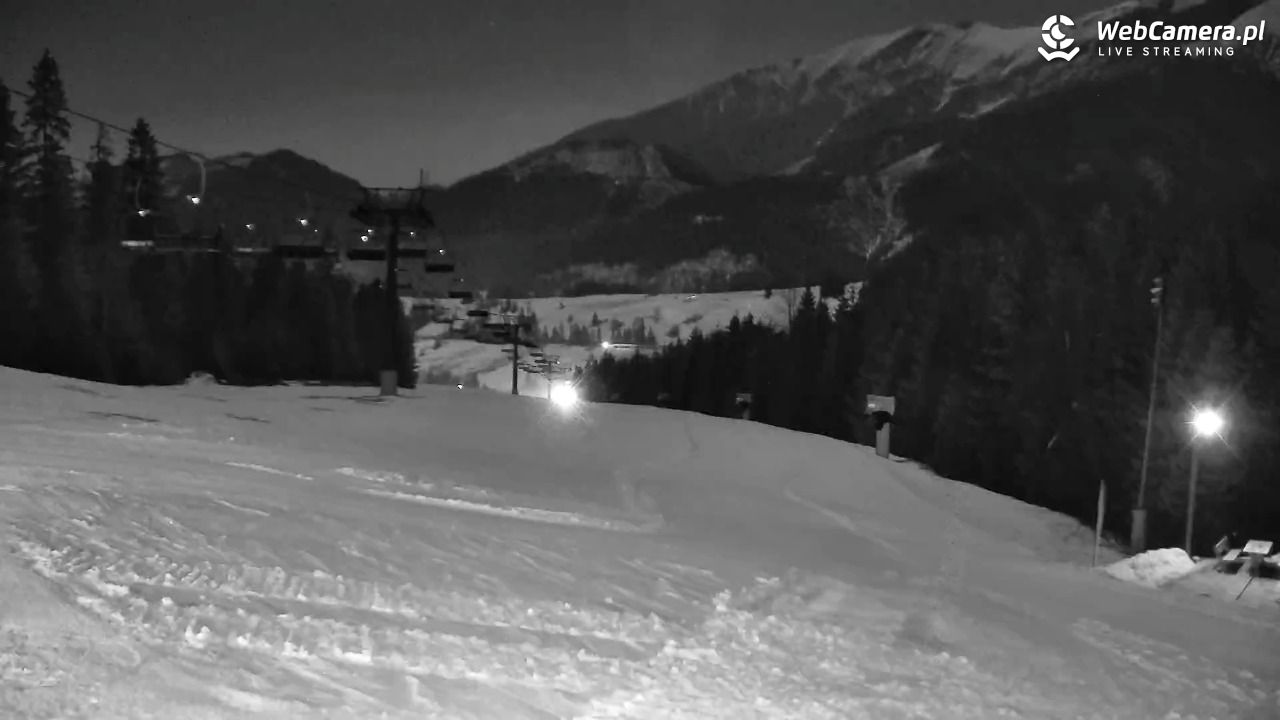 Ski Centrum Strachan - widok z górnej stacji NOWOŚĆ - 02 marzec 2026, 22:00