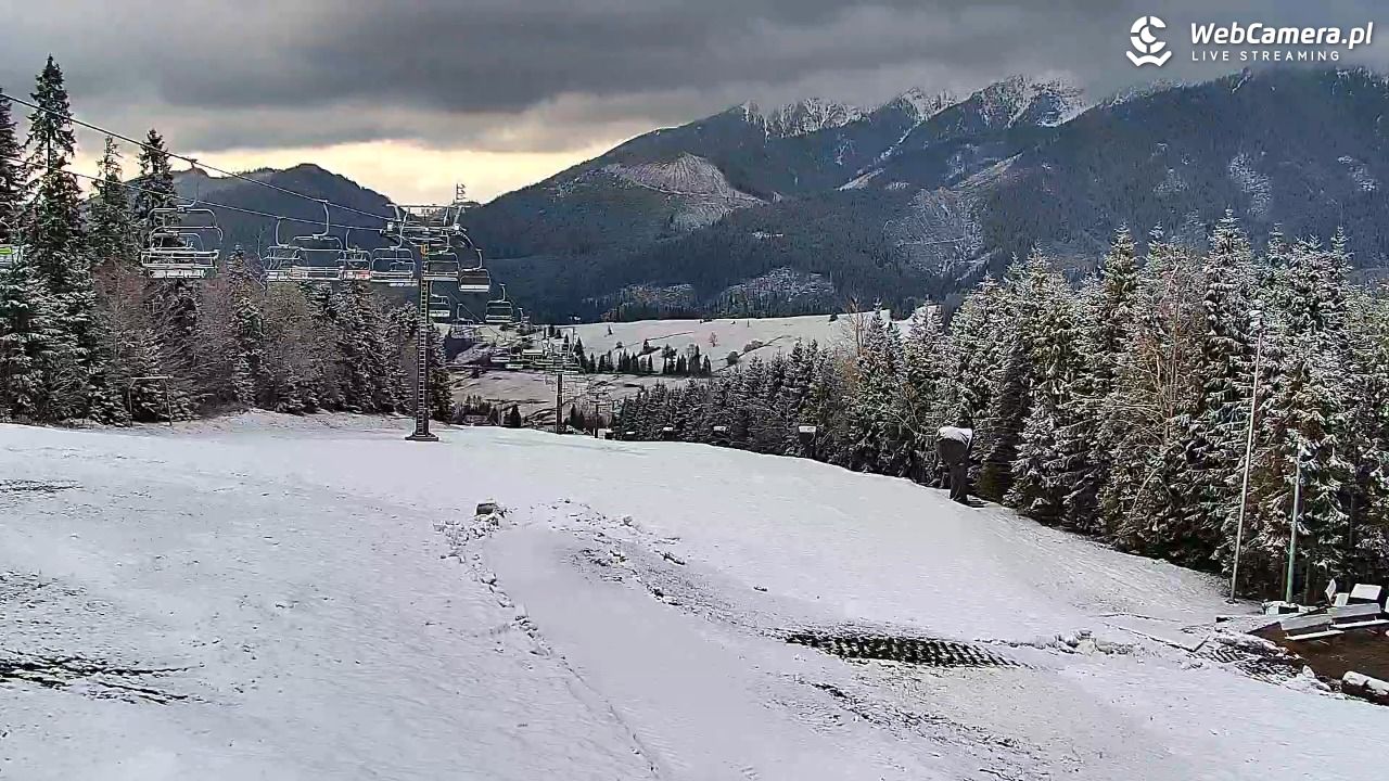Ski Centrum Strachan - widok z górnej stacji NOWOŚĆ - 21 kwiecień 2026, 07:30