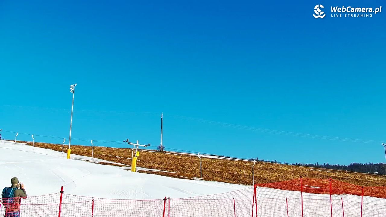 Ski Centrum Strachan - widok na stok NOWOŚĆ - 01 marzec 2026, 08:49