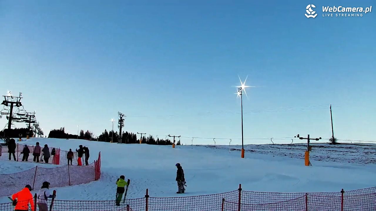 Ski Centrum Strachan - widok na stok NOWOŚĆ - 26 luty 2026, 16:50