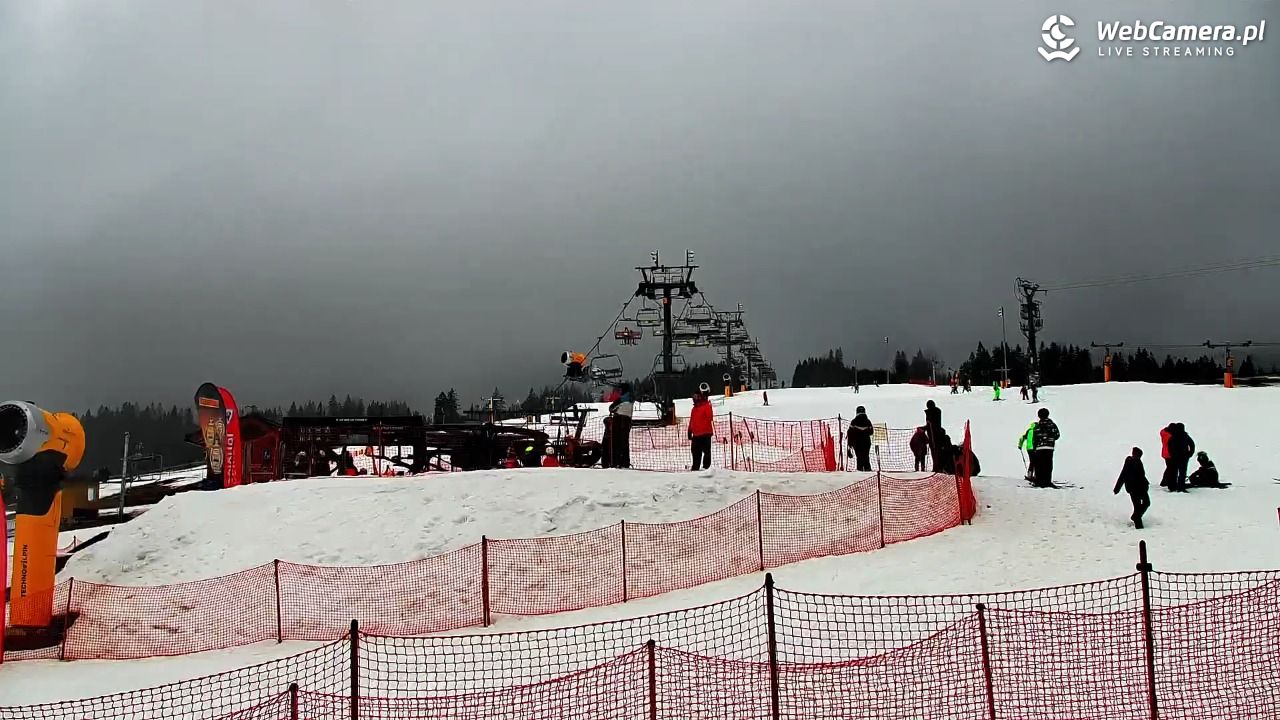 Ski Centrum Strachan - widok na stok NOWOŚĆ - 02 marzec 2026, 11:04