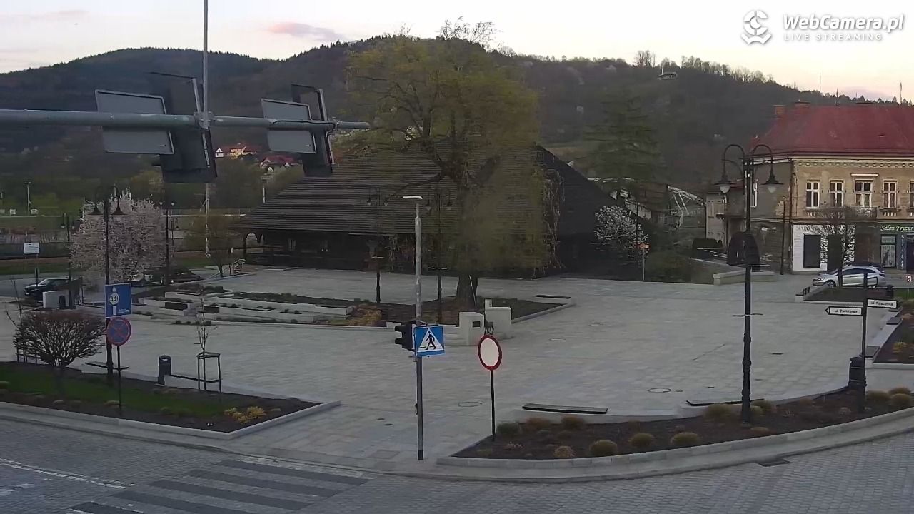 Sucha Beskidzka - 18 kwiecień 2026, 19:28