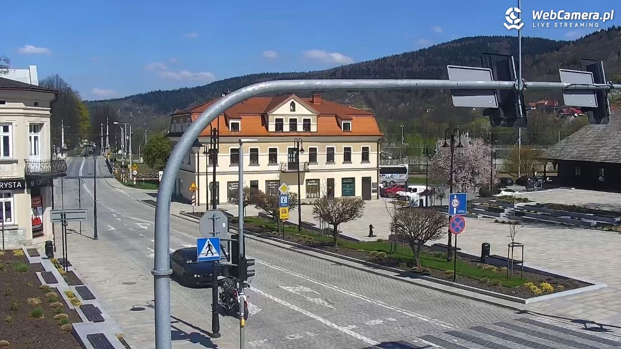 Sucha Beskidzka - 18 kwiecień 2026, 12:40