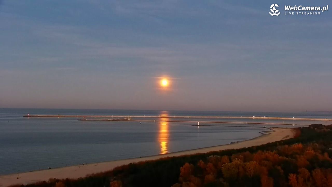 ŚWINOUJŚCIE - widok na plaże i morze - 06 listopad 2025, 16:49