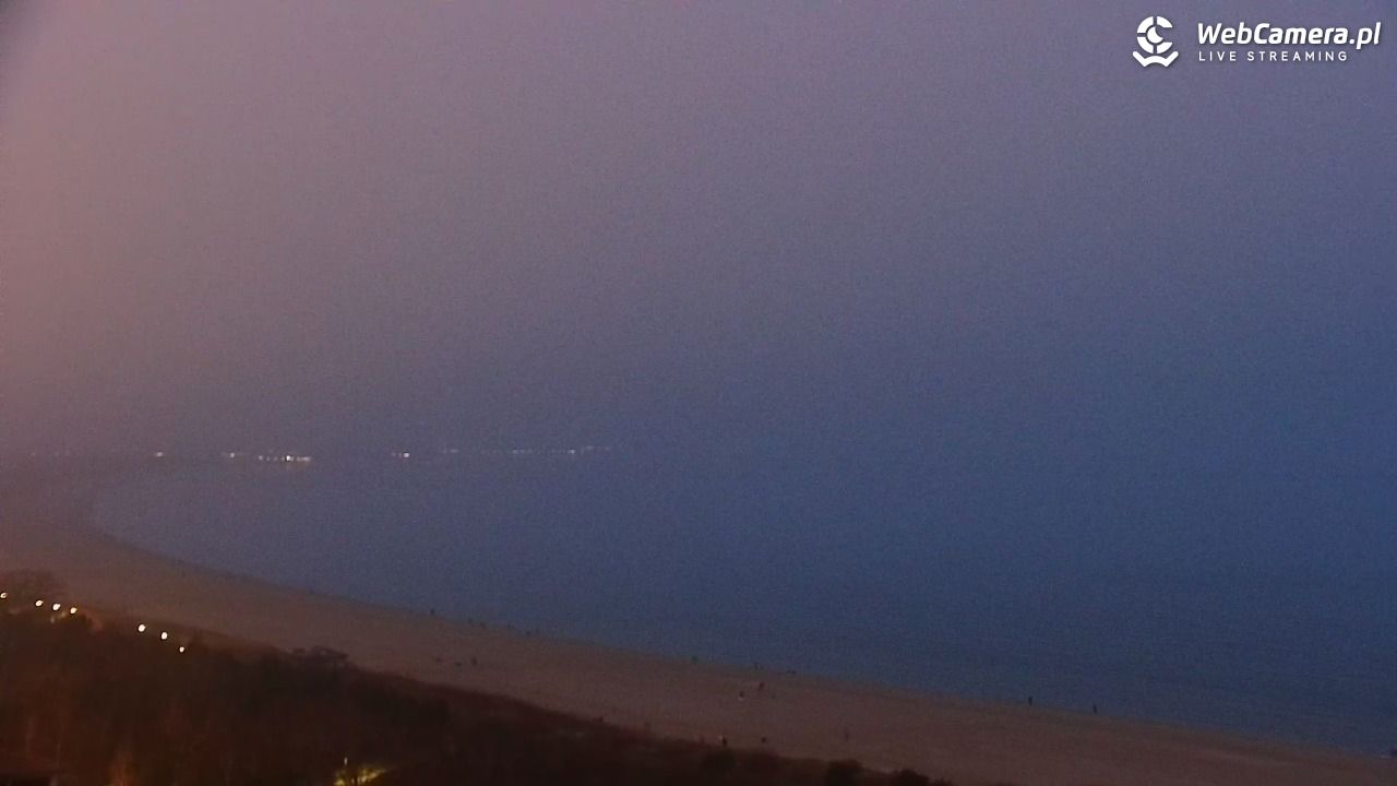 ŚWINOUJŚCIE - widok na plaże i morze - 20 grudzień 2025, 16:19