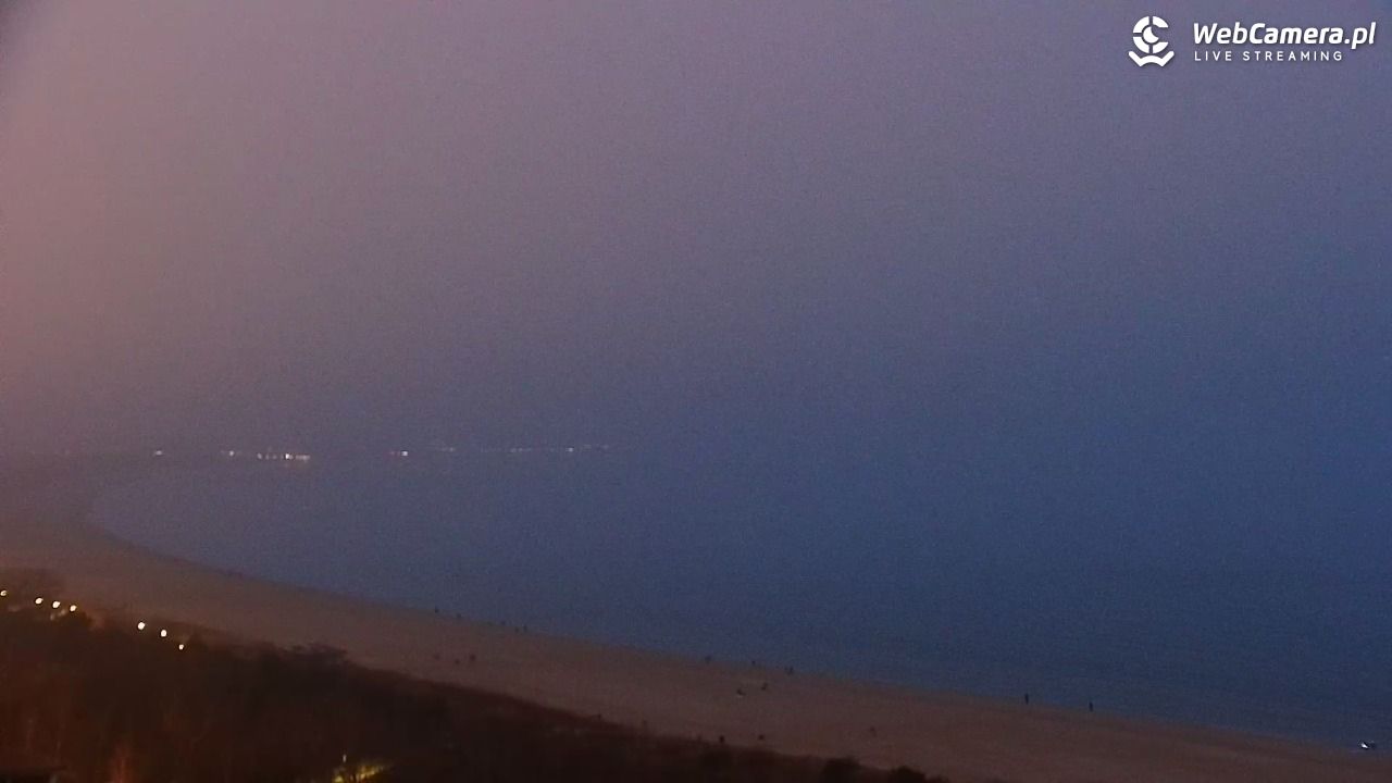 ŚWINOUJŚCIE - widok na plaże i morze - 20 grudzień 2025, 16:19