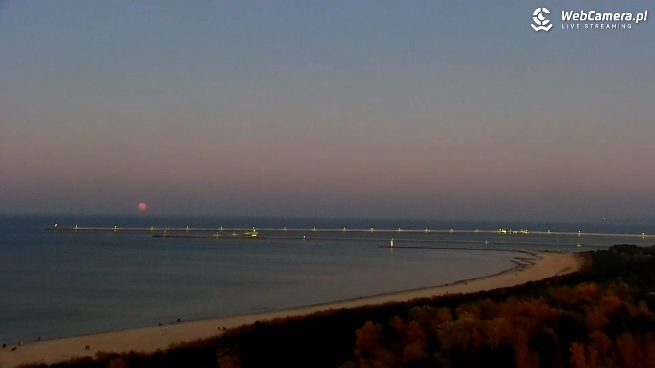 ŚWINOUJŚCIE - widok na plaże i morze - 07 listopad 2025, 16:54