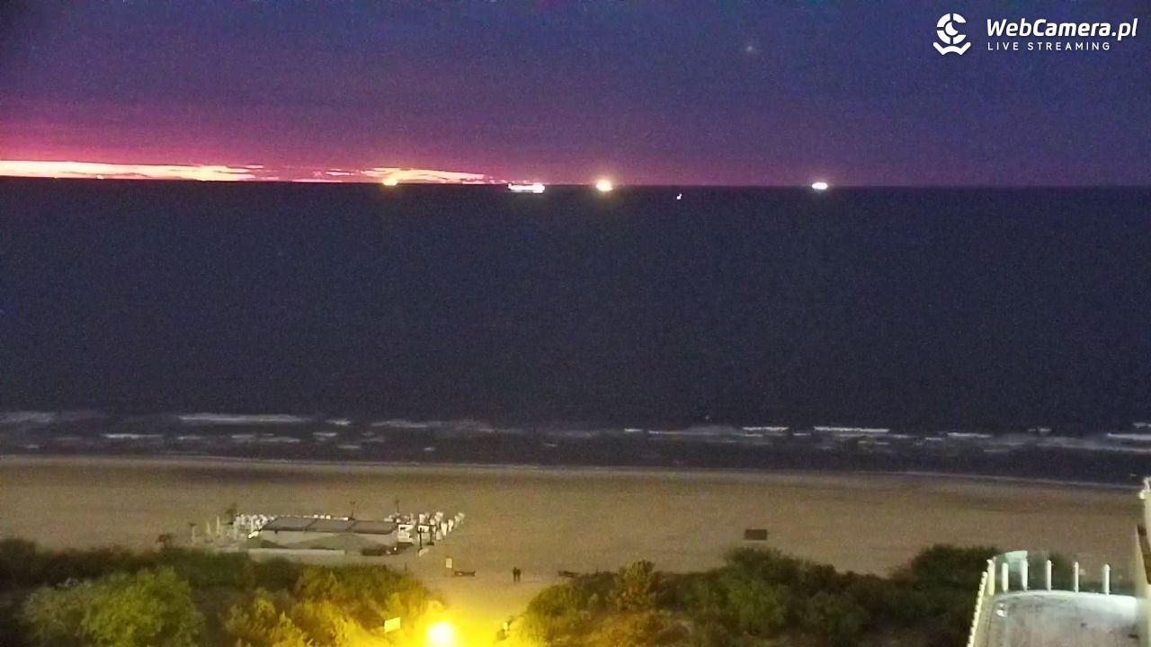 ŚWINOUJŚCIE - widok na plaże i morze - 15 maj 2025, 22:12