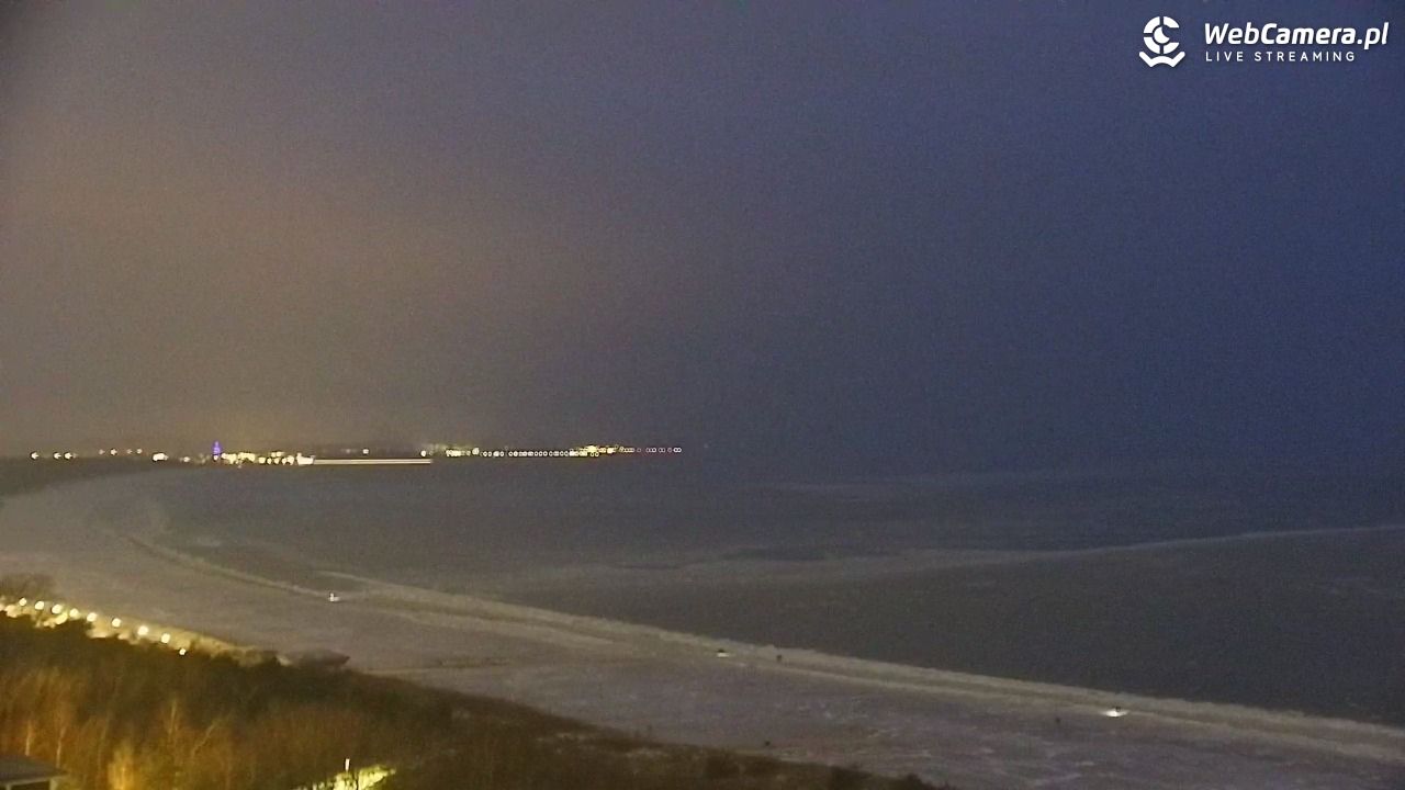ŚWINOUJŚCIE - widok na plaże i morze - 08 luty 2026, 17:57