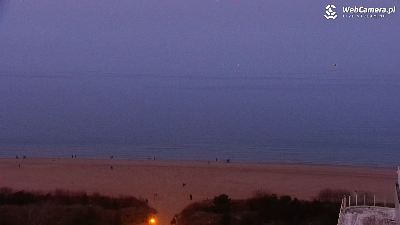 ŚWINOUJŚCIE - widok na plaże i morze - 20 grudzień 2025, 16:13