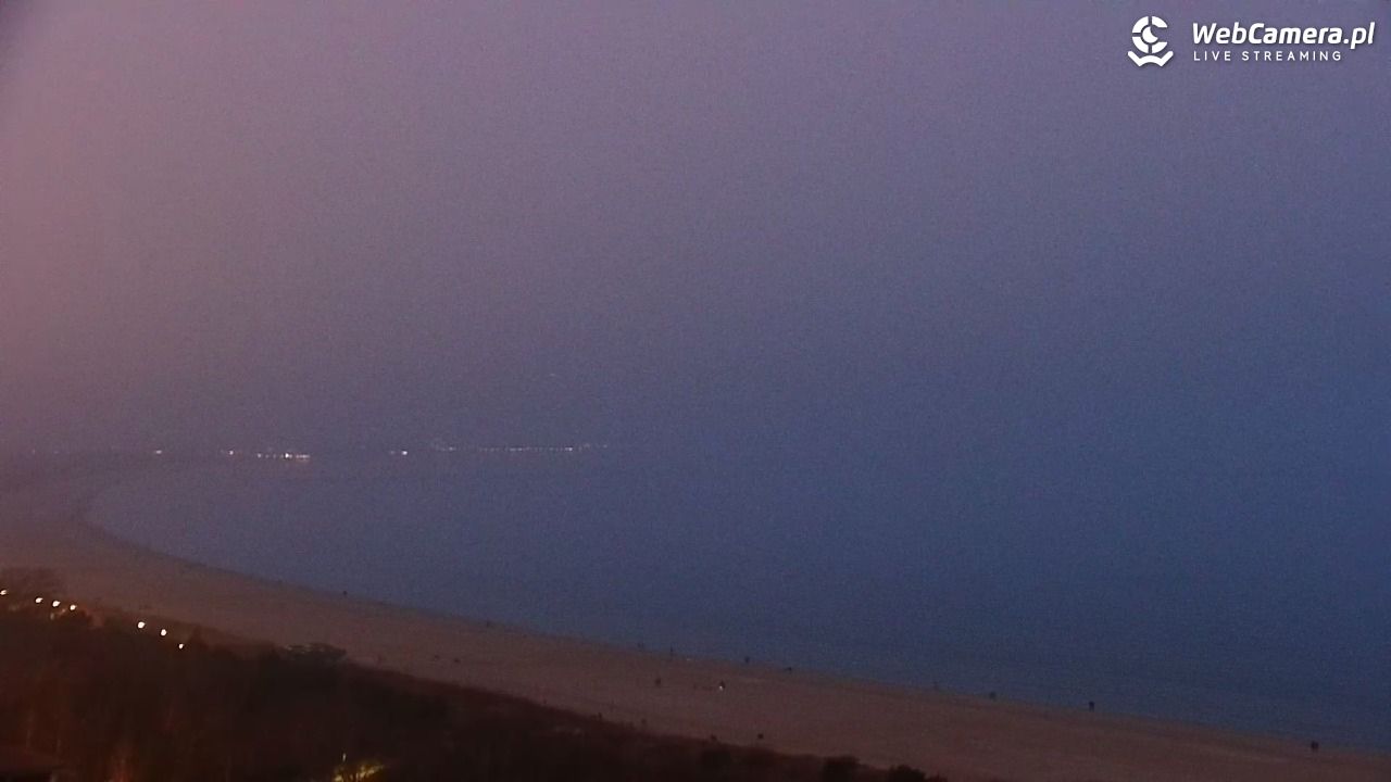 ŚWINOUJŚCIE - widok na plaże i morze - 20 grudzień 2025, 16:17