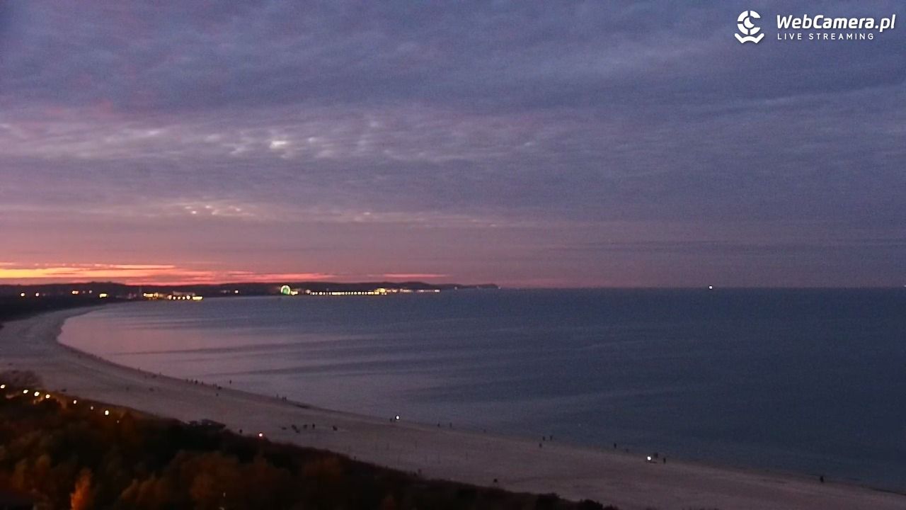 ŚWINOUJŚCIE - widok na plaże i morze - 05 listopad 2025, 17:02