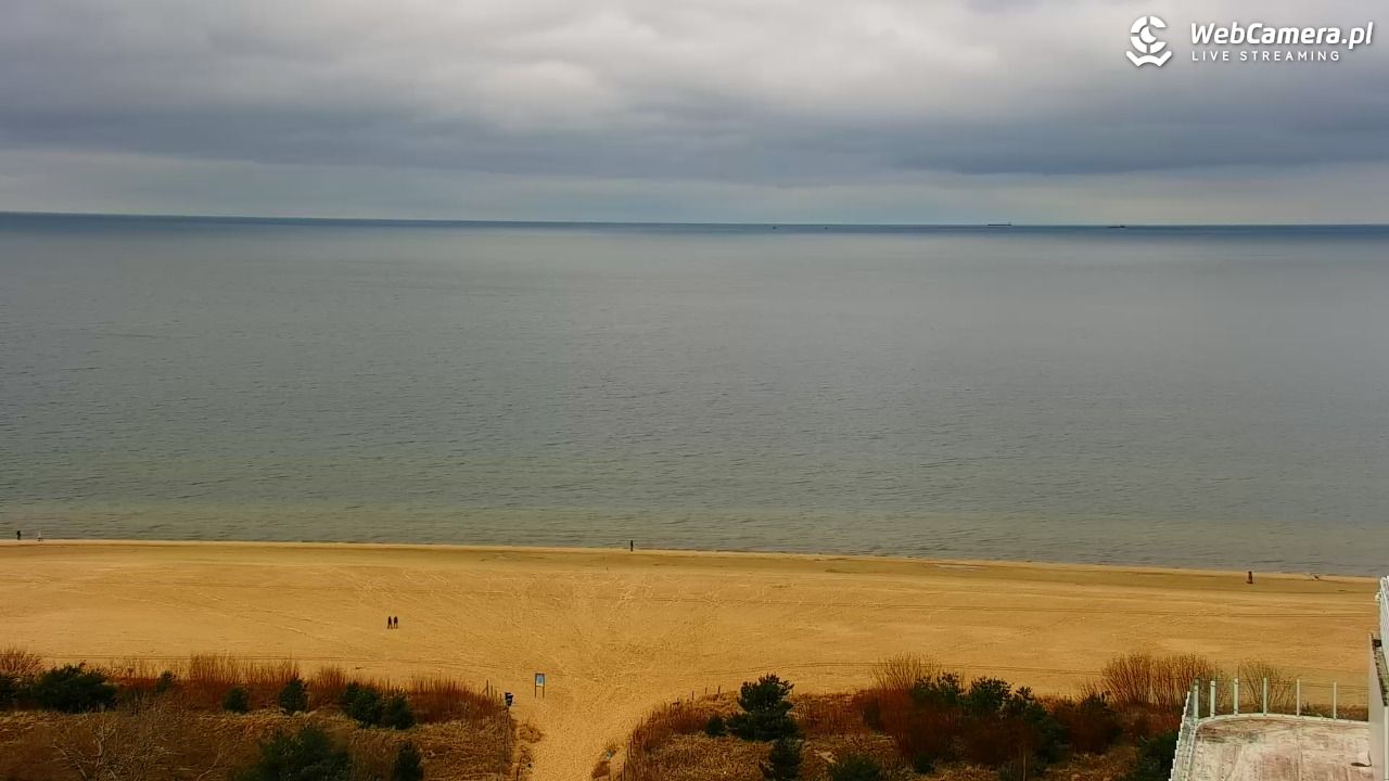ŚWINOUJŚCIE - widok na plaże i morze - 30 marzec 2026, 12:35