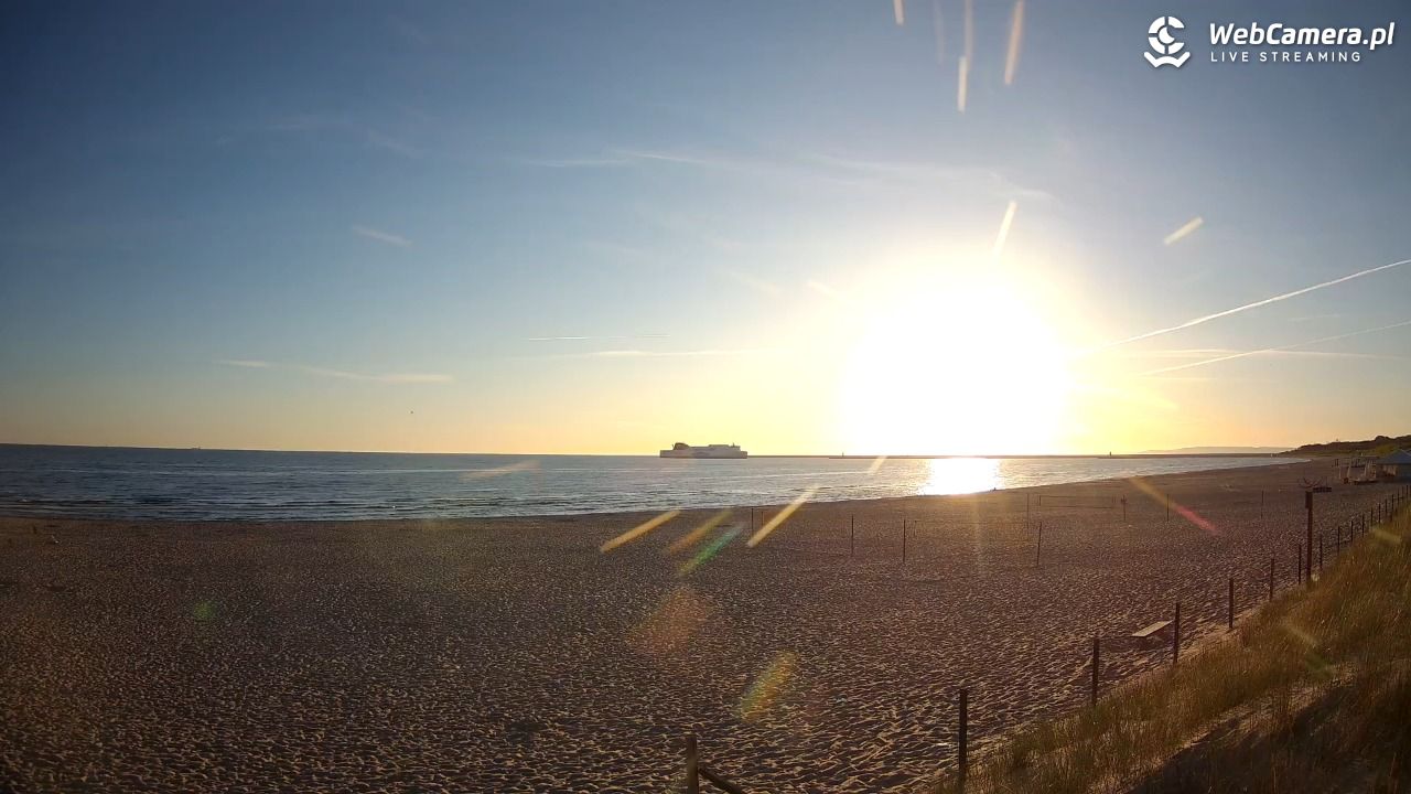 ŚWINOUJŚCIE - widok na plażę - 25 maj 2026, 05:42