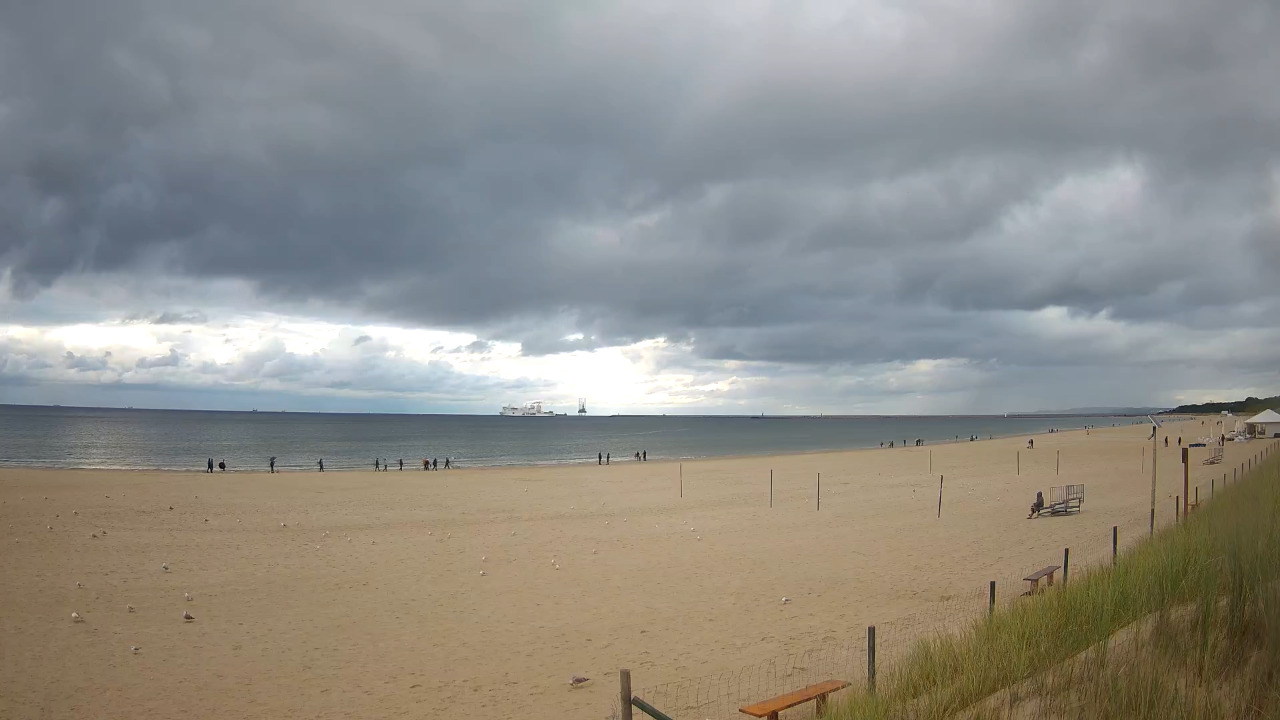 ŚWINOUJŚCIE - widok na plażę - 11 październik 2026, 14:26