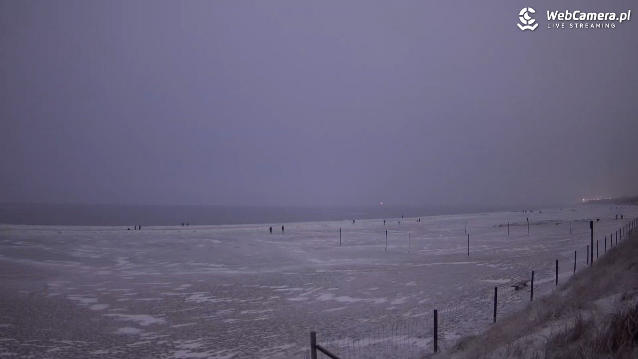 ŚWINOUJŚCIE - widok na plażę - 06 luty 2026, 17:22