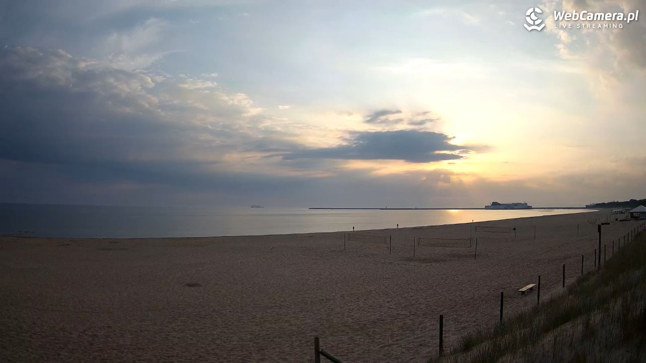 ŚWINOUJŚCIE - widok na plażę - 24 maj 2026, 05:49