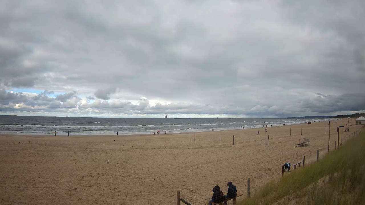 ŚWINOUJŚCIE - widok na plażę - 12 październik 2026, 12:35