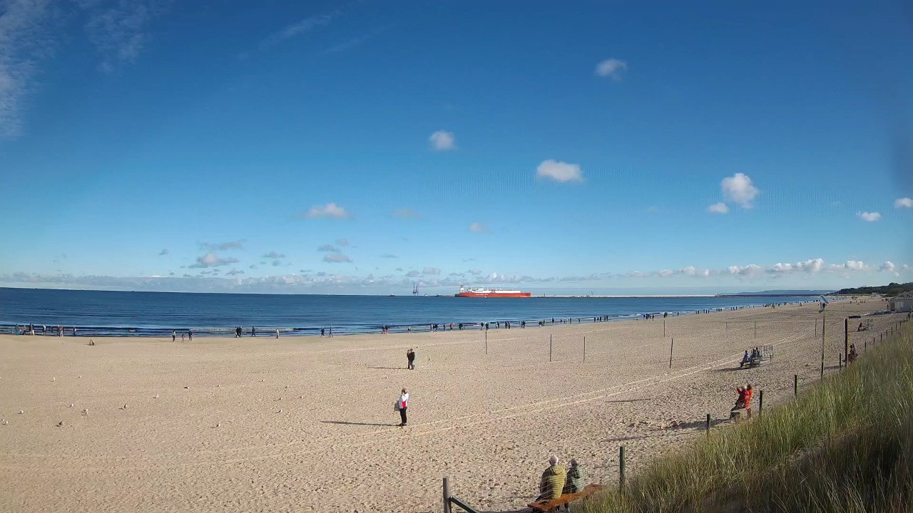 ŚWINOUJŚCIE - widok na plażę - 13 październik 2026, 08:52
