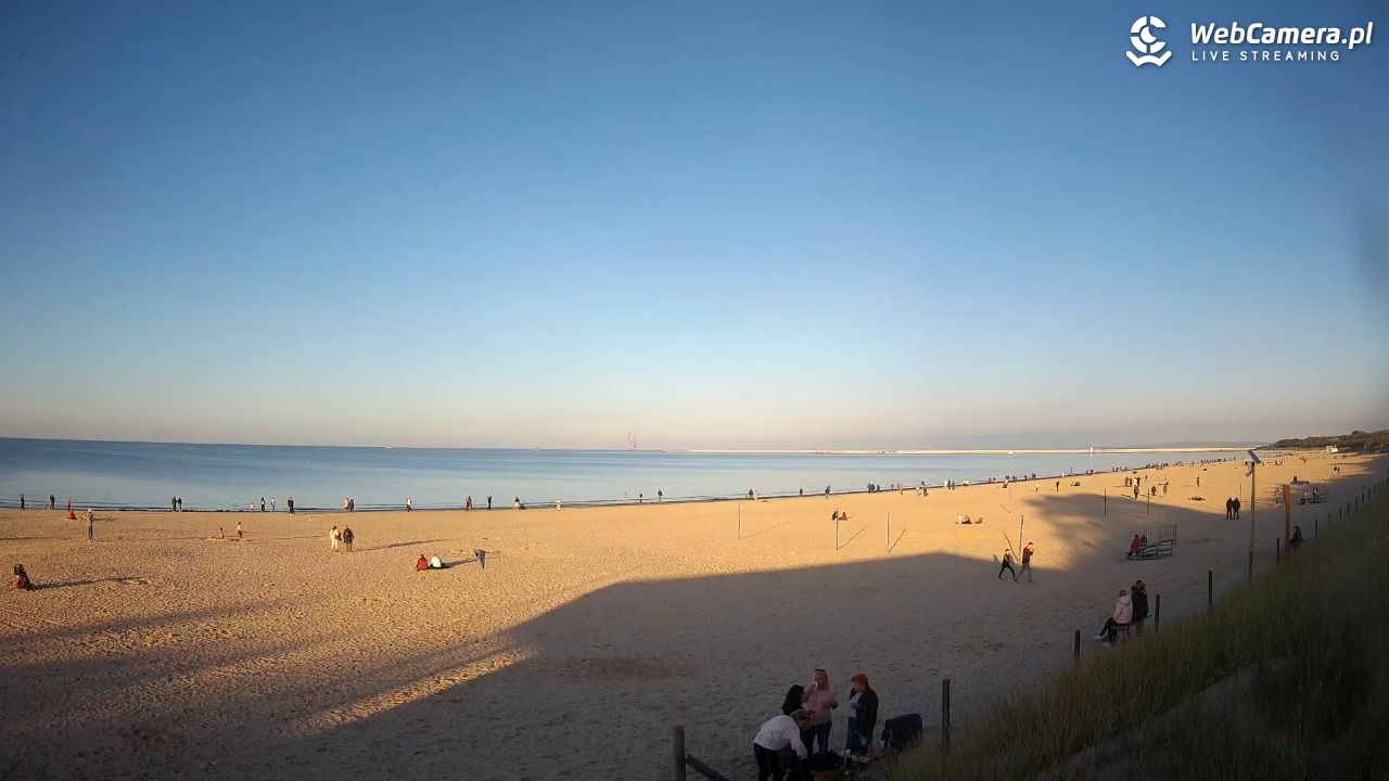 ŚWINOUJŚCIE - widok na plażę - 16 październik 2026, 15:02