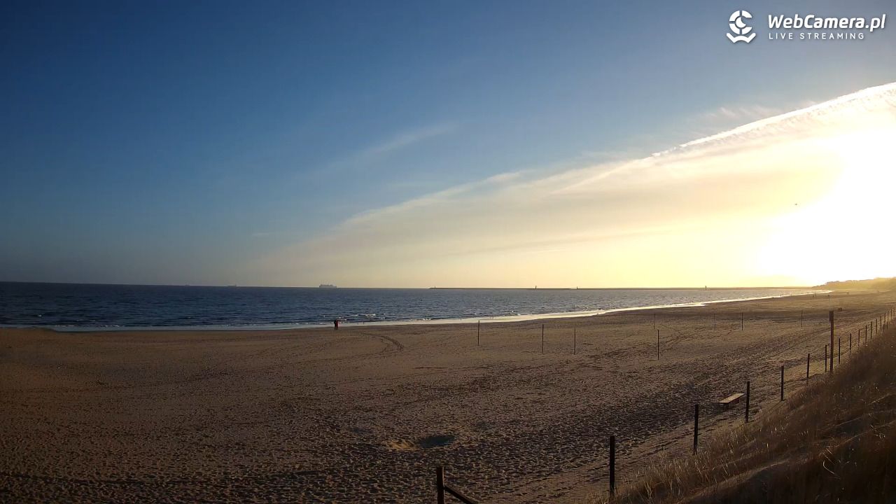 ŚWINOUJŚCIE - widok na plażę - 29 marzec 2026, 07:34