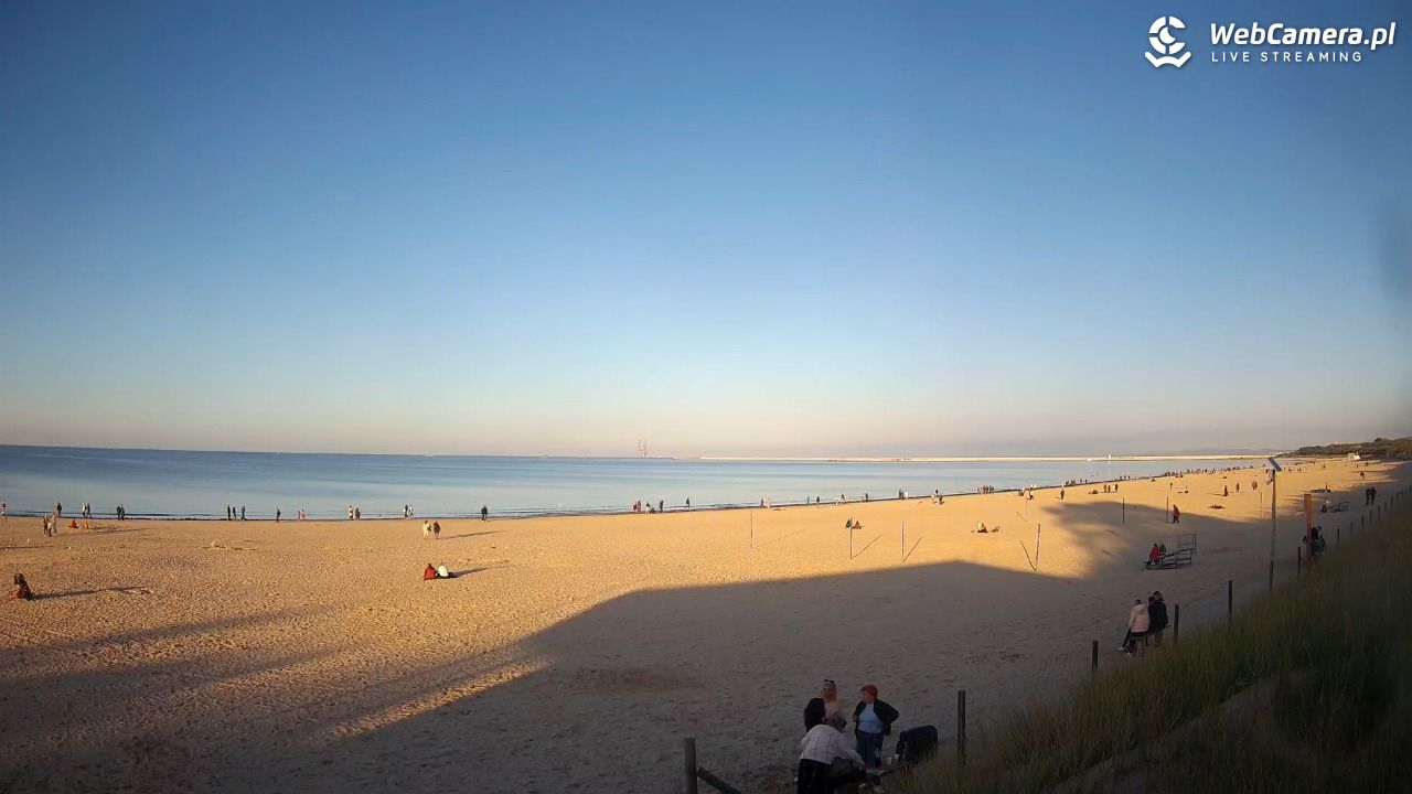 ŚWINOUJŚCIE - widok na plażę - 16 październik 2026, 15:03