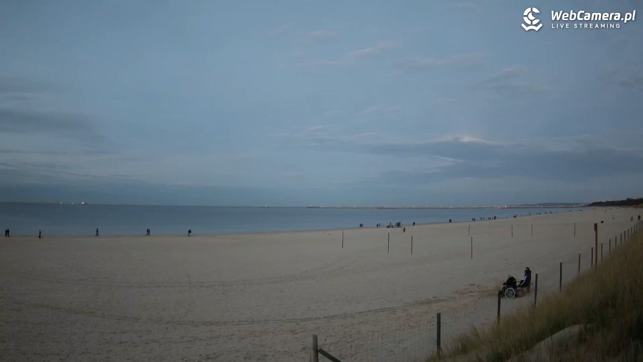 ŚWINOUJŚCIE - widok na plażę - 05 listopad 2025, 16:49