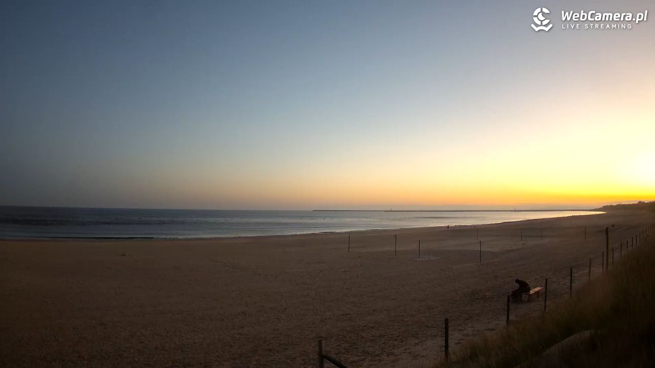 ŚWINOUJŚCIE - widok na plażę - 01 listopad 2025, 06:45