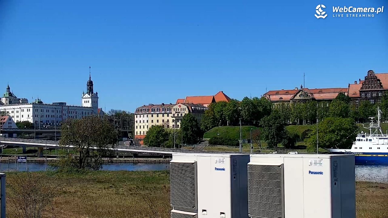 Widok na Bulwary Szczecińskie - 01 maj 2026, 11:55