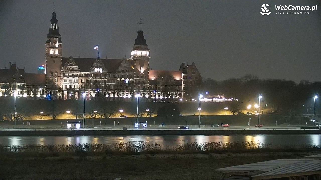 Widok na Bulwary Szczecińskie - 25 styczeń 2026, 20:49
