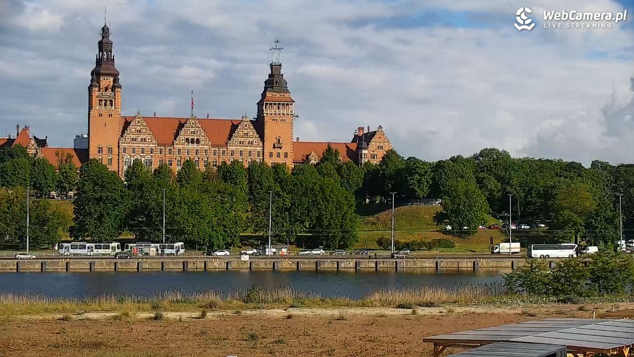 Widok na Bulwary Szczecińskie - 16 maj 2025, 07:56