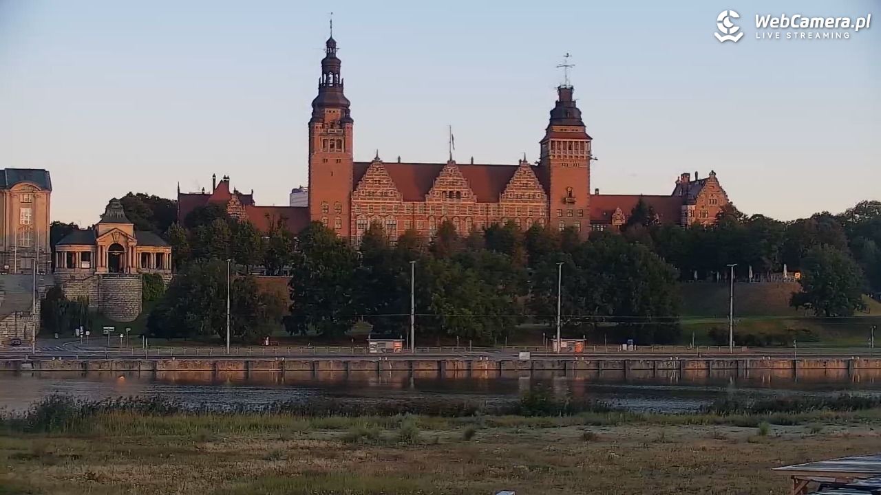 Widok na Bulwary Szczecińskie - 24 sierpień 2025, 06:11