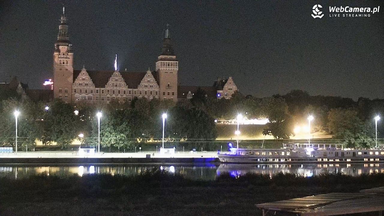 Widok na Bulwary Szczecińskie - 04 sierpień 2026, 23:15