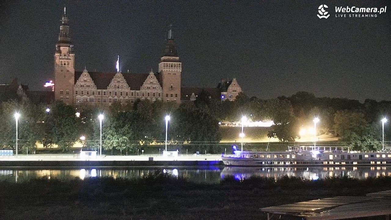 Widok na Bulwary Szczecińskie - 04 sierpień 2026, 23:15