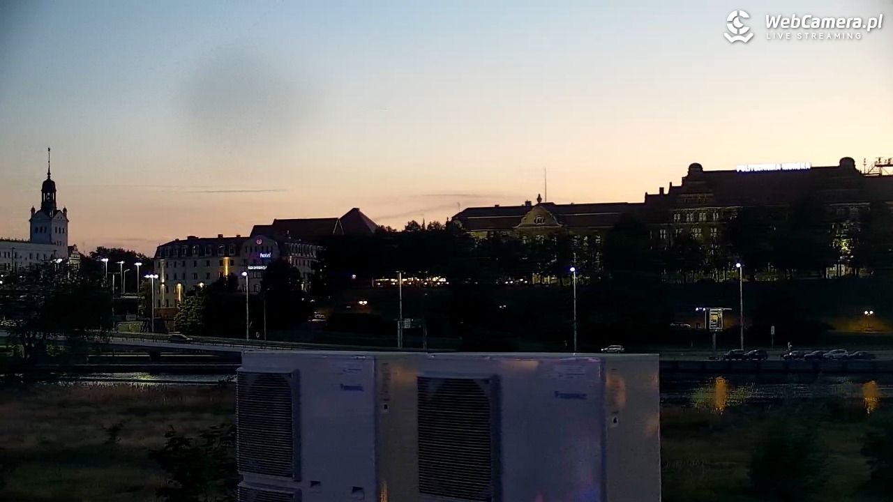 Widok na Bulwary Szczecińskie - 28 lipiec 2026, 21:36