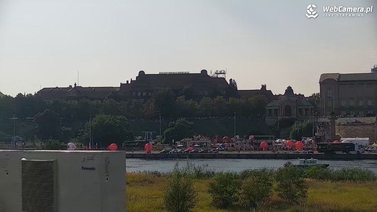 Widok na Bulwary Szczecińskie - 04 sierpień 2026, 16:52